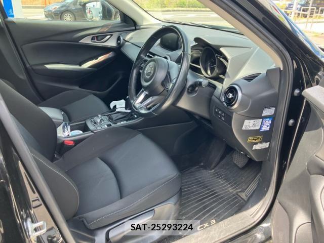 Mazda CX-3 2018-09 8457271-12