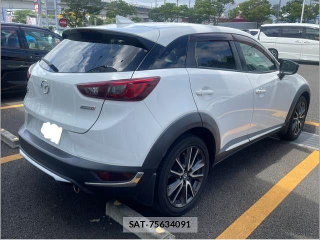 Mazda CX-3 2016-07 8561605-2