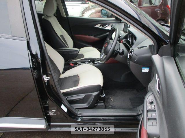 Mazda CX-3 2016-02 8561607-17
