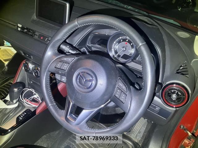 Mazda CX-3 2016-10 8658622-16