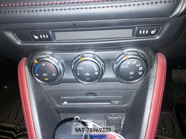 Mazda CX-3 2016-10 8658622-23