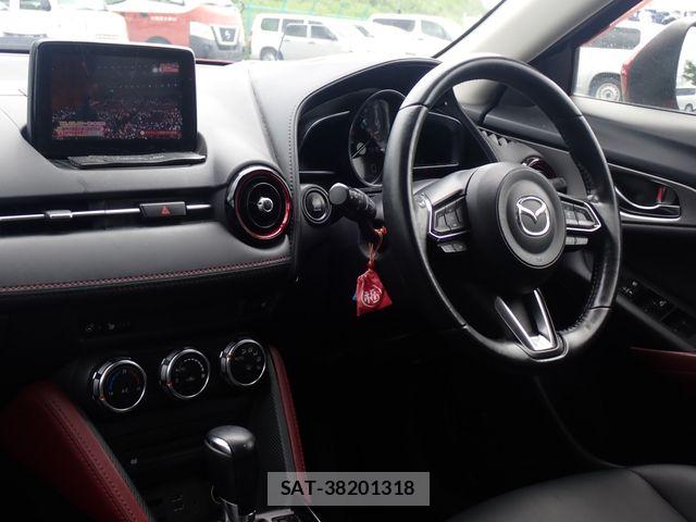 Mazda CX-3 2017-08 8779924-9