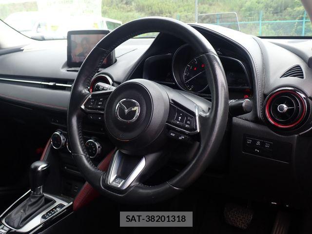 Mazda CX-3 2017-08 8779924-1