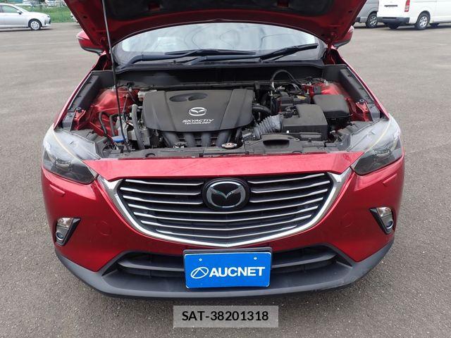 Mazda CX-3 2017-08 8779924-25