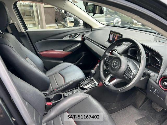 Mazda CX-3 2017-02 8848616-1
