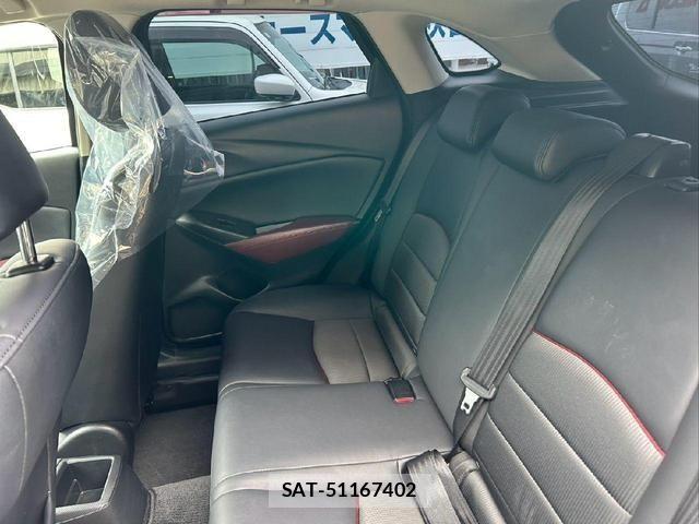Mazda CX-3 2017-02 8848616-23