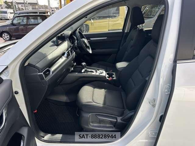 Mazda CX-5 2024-09 6011164-4