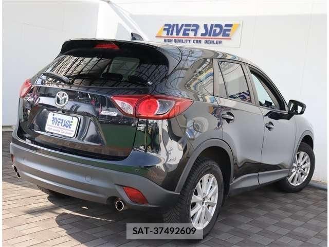 Mazda CX-5 2013-04 6243211-25