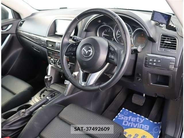 Mazda CX-5 2013-04 6243211-27