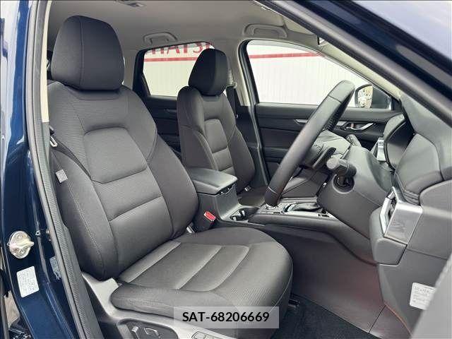 Mazda CX-5 2023-03 6814501-9