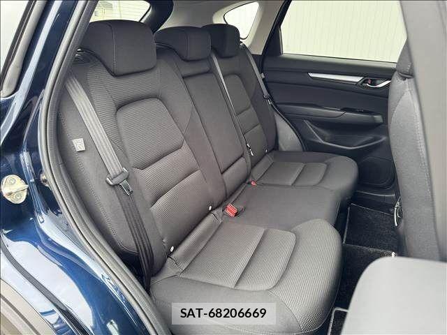 Mazda CX-5 2023-03 6814501-10