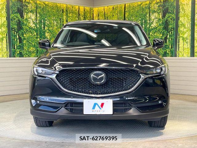 Mazda CX-5 2017-10 6814512-13