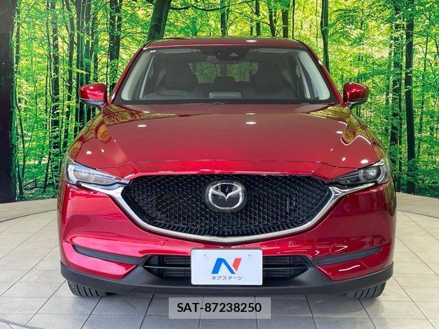 Mazda CX-5 2017-06 6992910-13