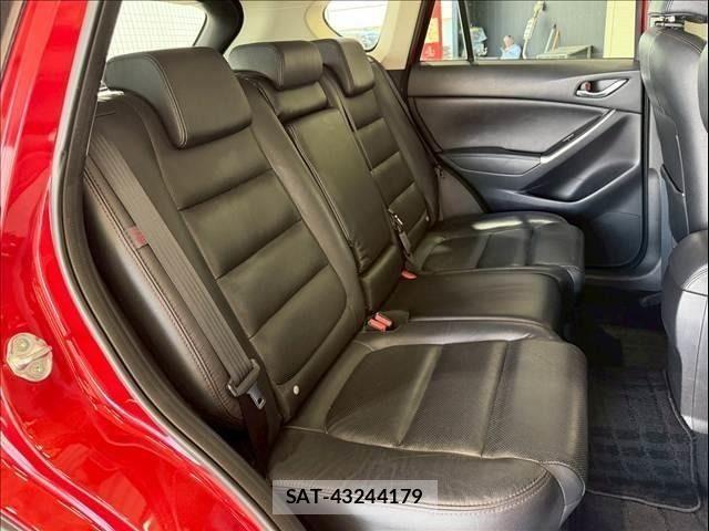 Mazda CX-5 2015-06 7058134-9