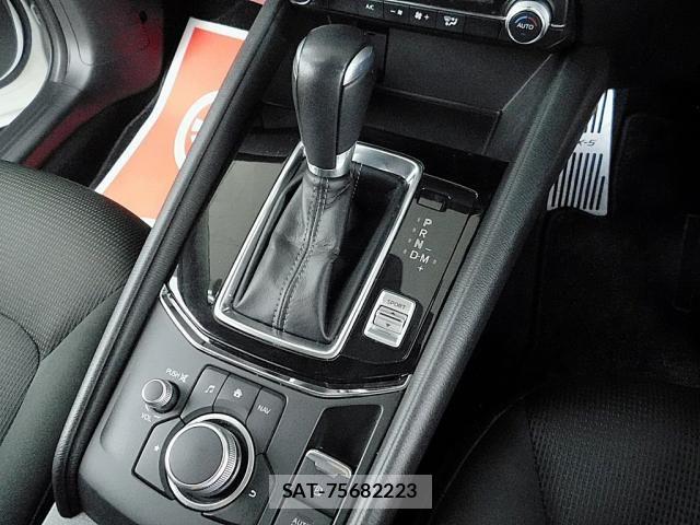 Mazda CX-5 2019-10 7216916-17