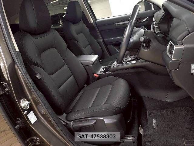 Mazda CX-5 2018-03 7216904-9