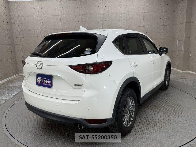 Mazda CX-5 2018-03 7216901-3