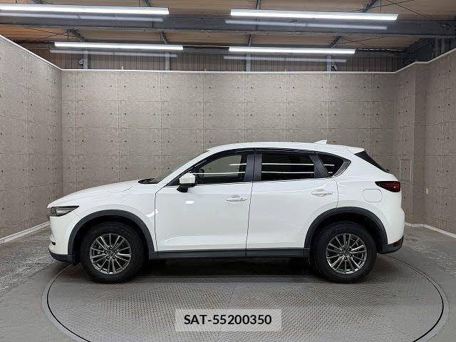 Mazda CX-5 2018-03 7216901-5