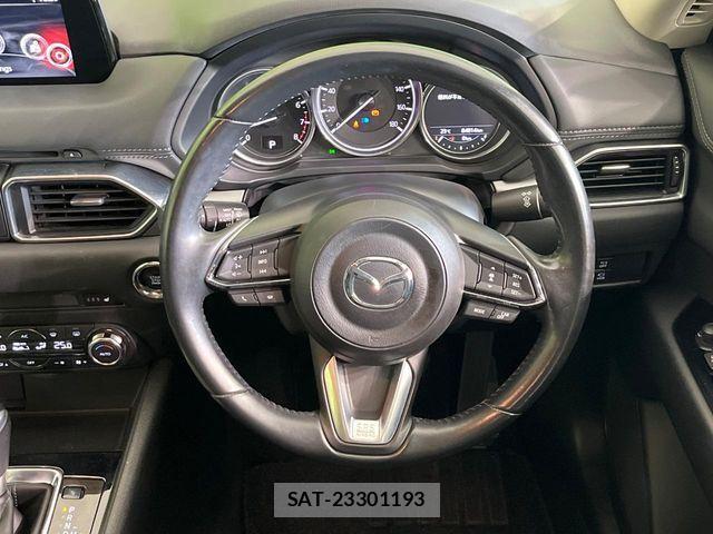 Mazda CX-5 2017-09 7326511-11