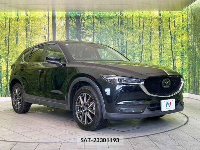 Mazda CX-5 2017-09 7326511-16
