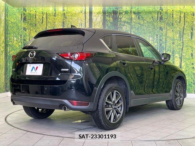 Mazda CX-5 2017-09 7326511-17