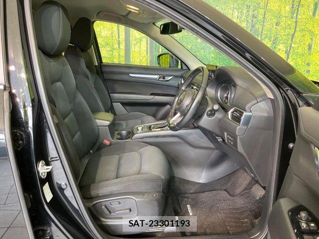 Mazda CX-5 2017-09 7326511-8