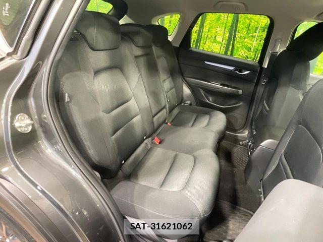 Mazda CX-5 2019-06 7357401-8