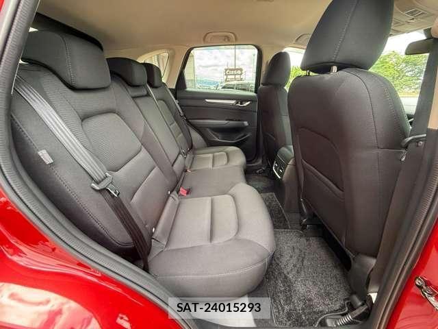 Mazda CX-5 2017-11 7357400-26