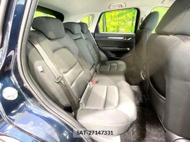 Mazda CX-5 2017-09 7500132-8