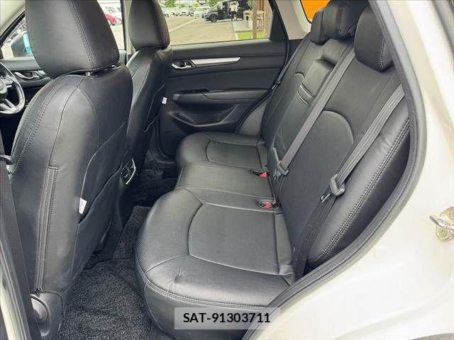 Mazda CX-5 2020-03 7500130-18
