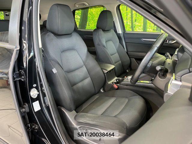 Mazda CX-5 2018-01 7562007-8