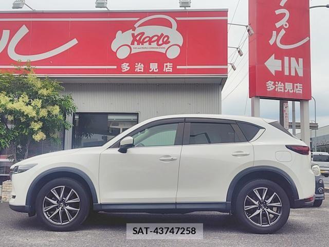 Mazda CX-5 2017-11 7615982-9