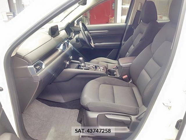 Mazda CX-5 2017-11 7615982-18
