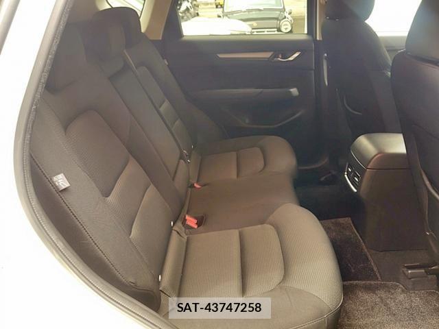 Mazda CX-5 2017-11 7615982-27