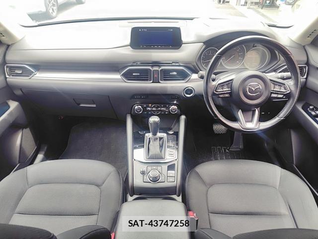 Mazda CX-5 2017-11 7615982-6