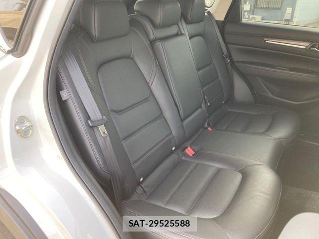 Mazda CX-5 2017-06 7615973-9