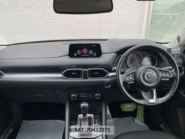 Mazda CX-5 2017-08 7615980-1