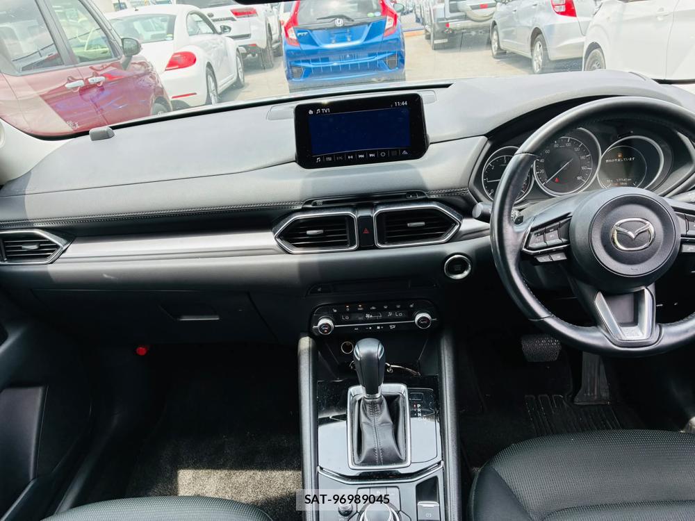 Mazda CX-5 2020-06 7550574-12