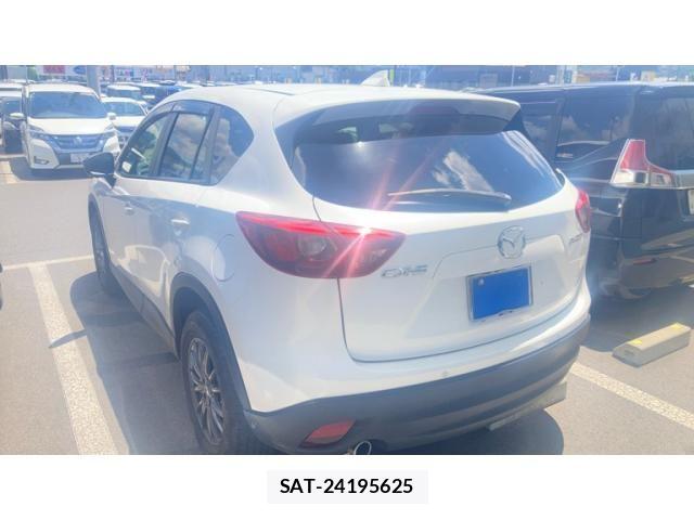 Mazda CX-5 2015-09 7876001-6