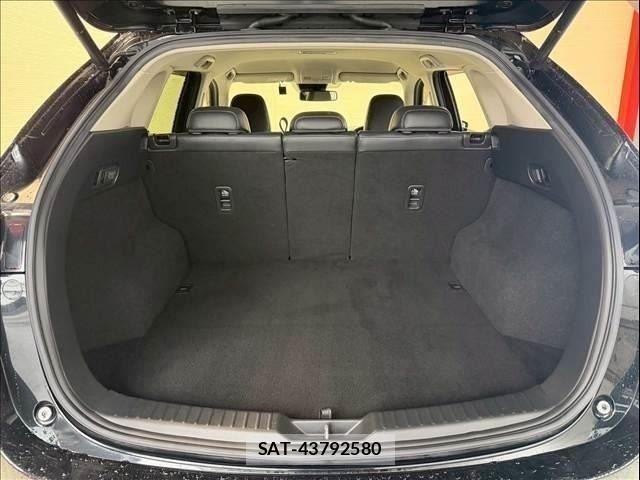 Mazda CX-5 2018-03 8035144-9