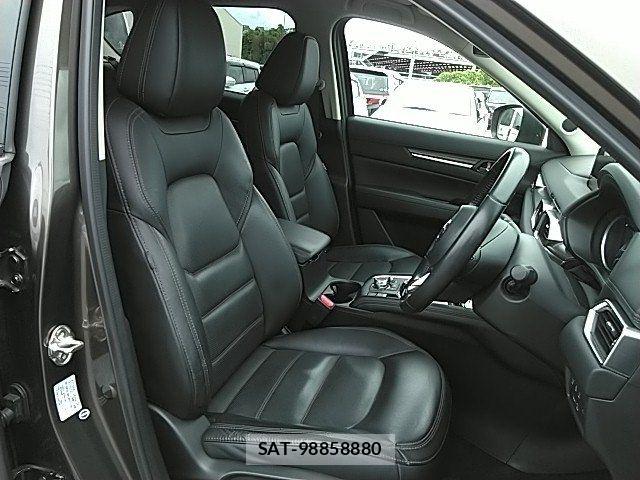 Mazda CX-5 2018-03 8035142-9