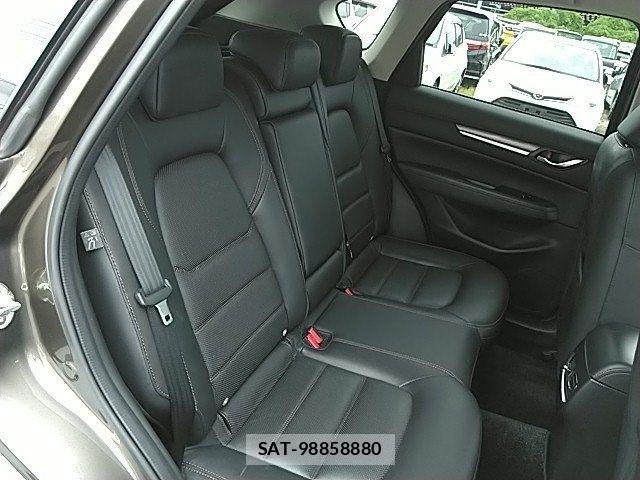 Mazda CX-5 2018-03 8035142-11