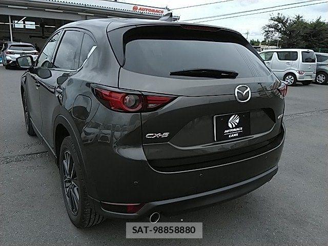 Mazda CX-5 2018-03 8035142-17