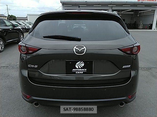Mazda CX-5 2018-03 8035142-4