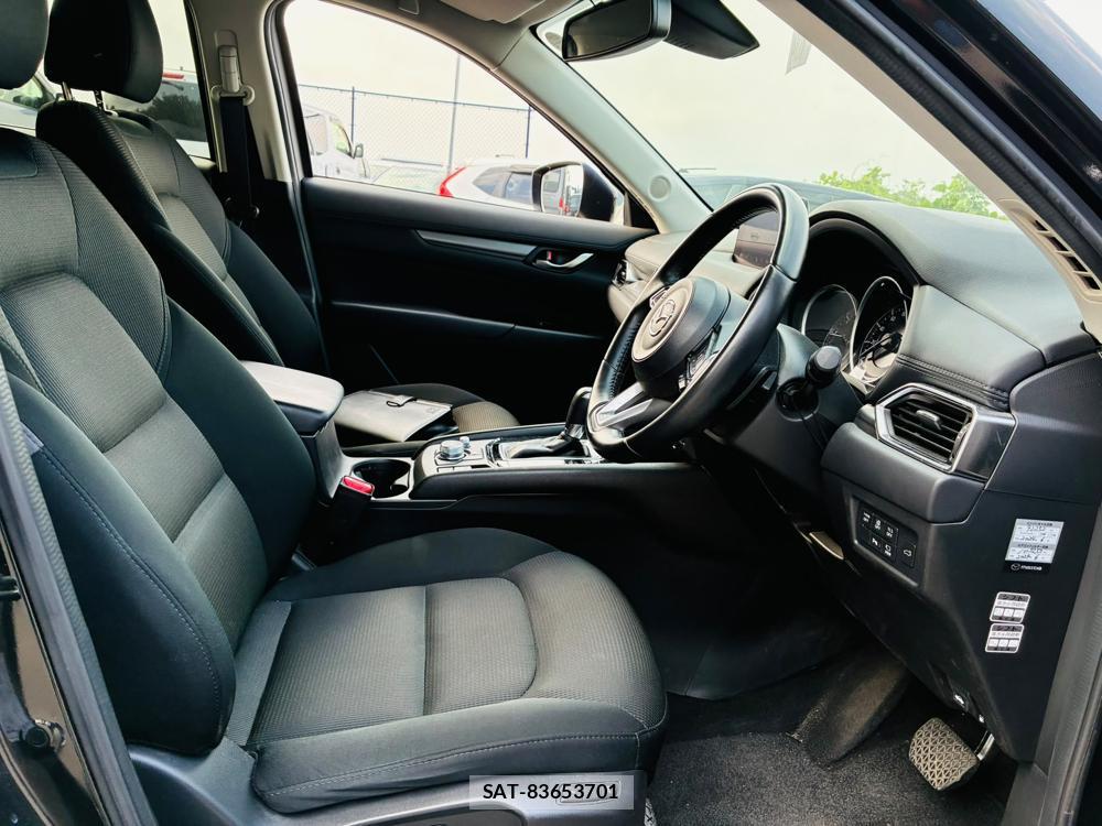 Mazda CX-5 2020-01 7933400-11