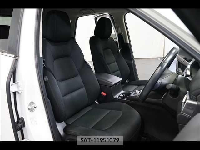 Mazda CX-5 2018-09 8098742-16