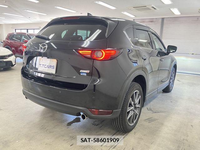 Mazda CX-5 2018-09 8098752-25