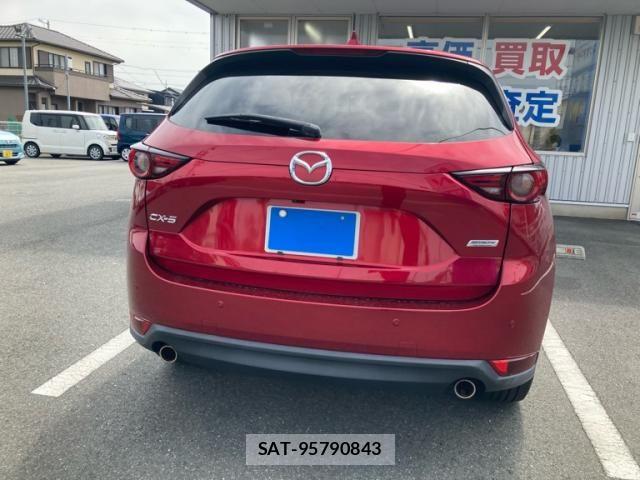 Mazda CX-5 2018-05 8098753-4