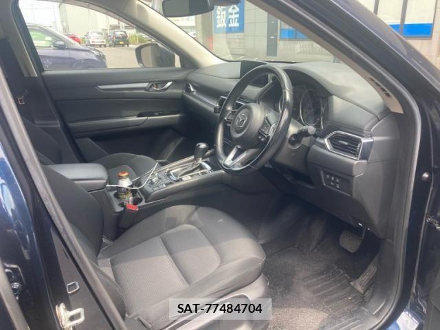 Mazda CX-5 2017-06 8145660-11
