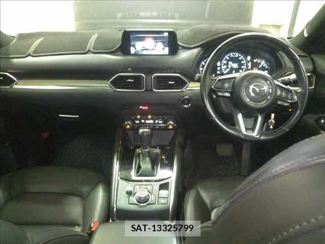 Mazda CX-5 2019-10 8119557-6
